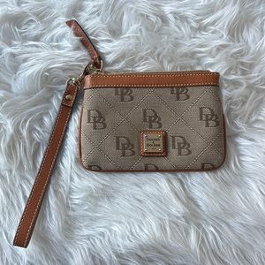 Dooney & Bourke wristlet